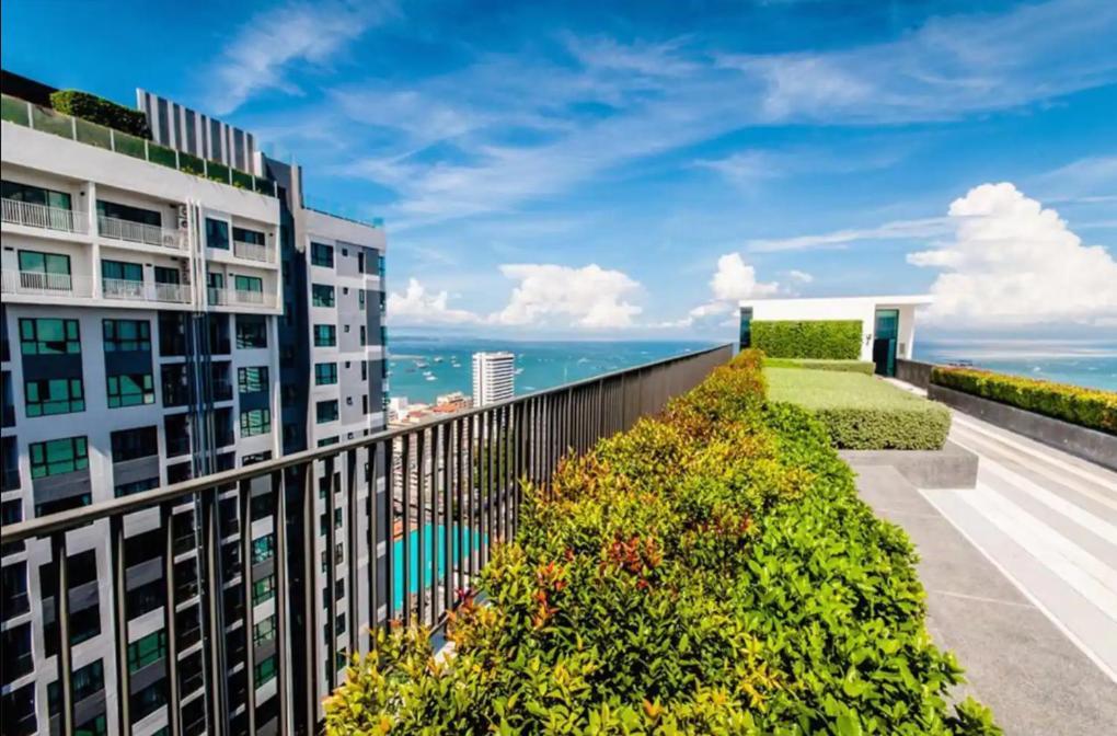 Central Pattaya - Sea View Large Balcony Condo With Infinity Pool Esterno foto