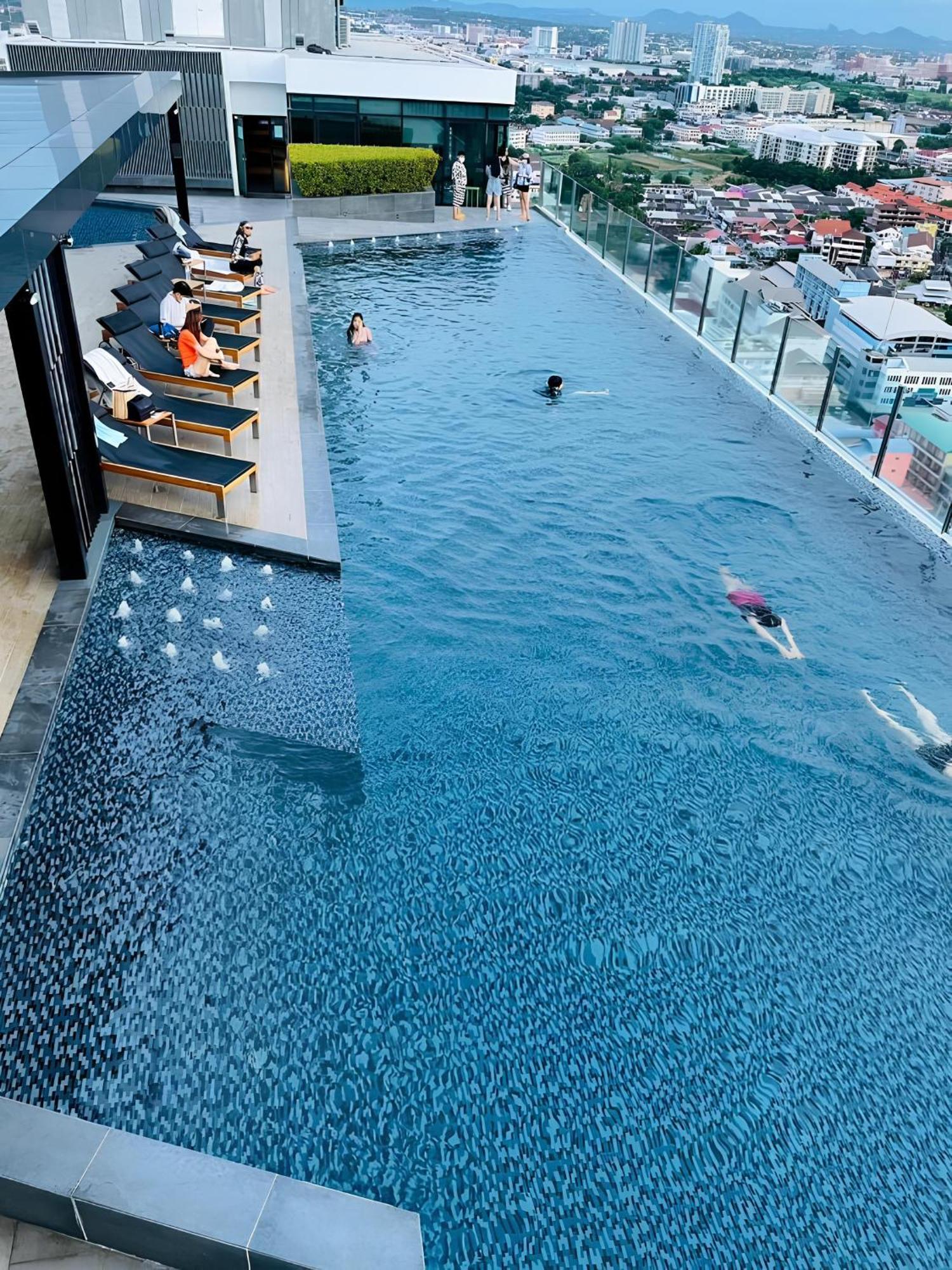Central Pattaya - Sea View Large Balcony Condo With Infinity Pool Esterno foto